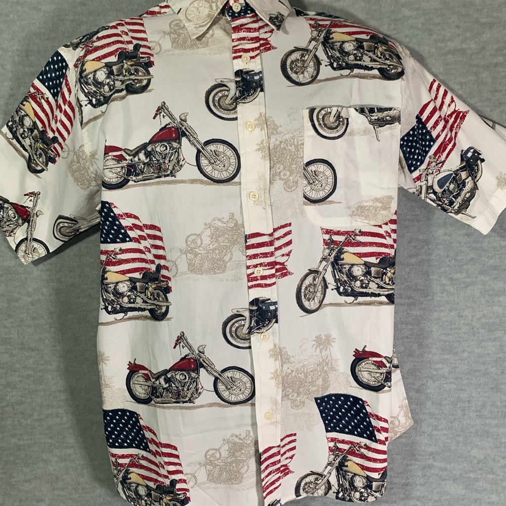 Bit & Bridle Mens SZ Small Button Up American Flag/Motorcycle Short Sleeve Shirt